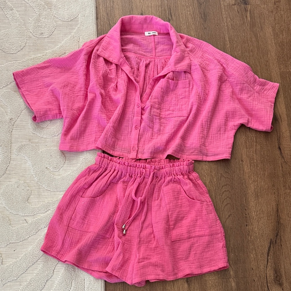Women's Pink Cropped Button-Down Shirt by